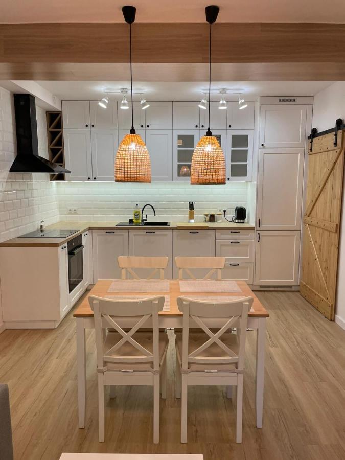 Apartamenty Guzik 22 Krosno Dış mekan fotoğraf